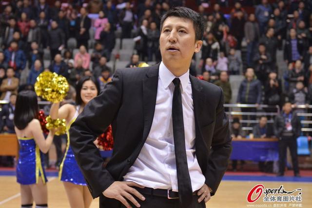 NBA直播- 雷恩主帅赛后炮轰裁判误判  