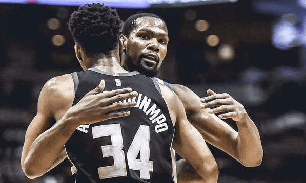 NBA直播- 杜兰特复出篮网逆转雄鹿  